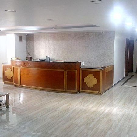 Rajshree Hotel Ahmedabad Exteriör bild